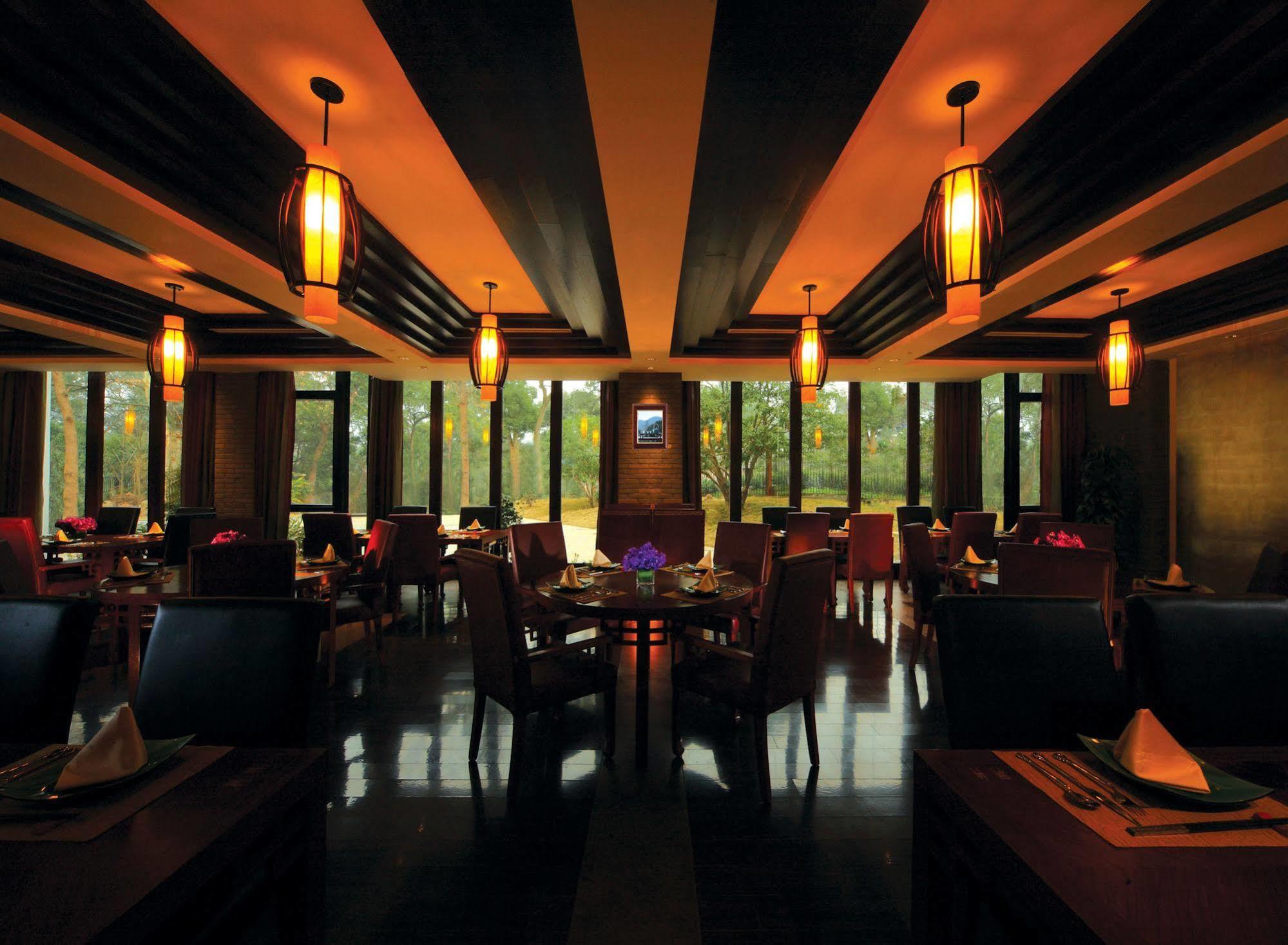 Landison Longjing Resort Ханчжоу Ресторан фото